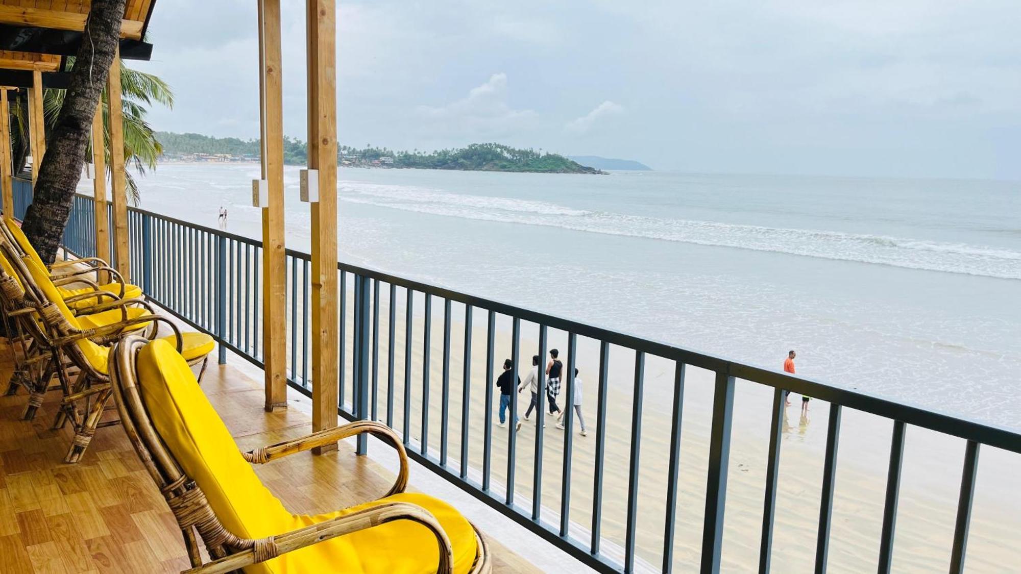 קאנאקונה Sameer Beachfront Cottages מראה חיצוני תמונה