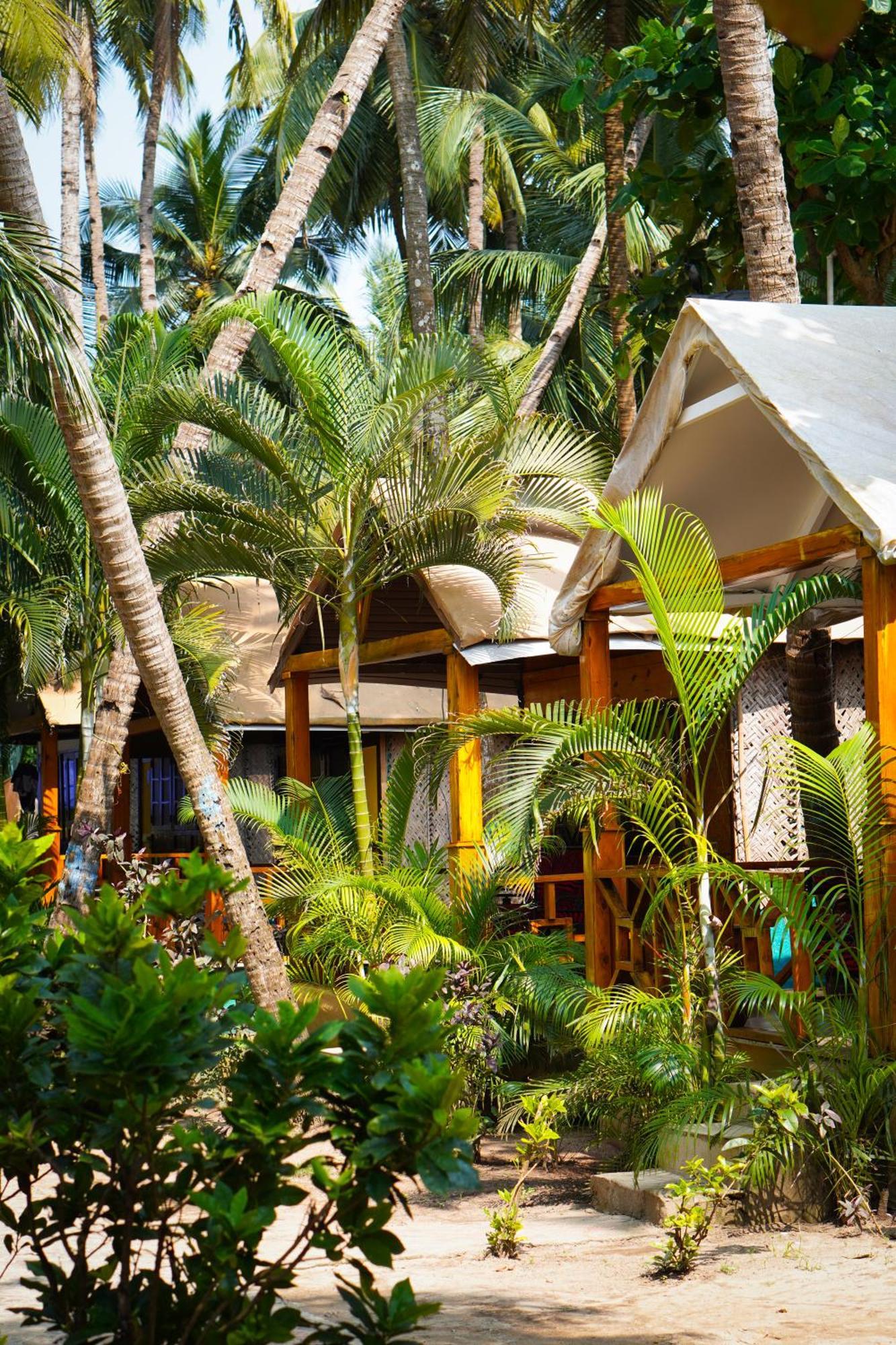קאנאקונה Sameer Beachfront Cottages מראה חיצוני תמונה